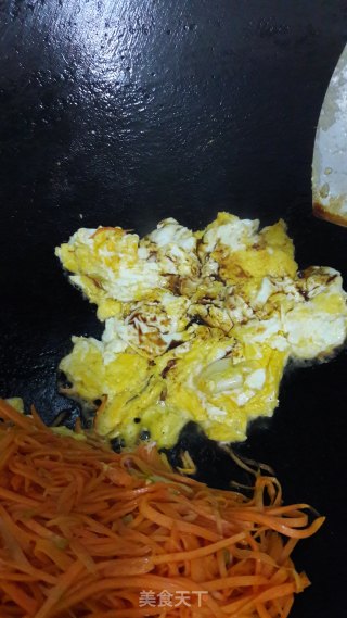 Scrambled Eggs with Carrots recipe