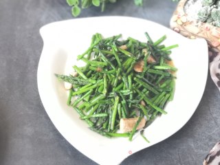 Stir-fried Asparagus with Sliced Pork recipe