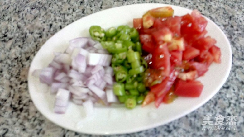 Marinated Noodles with Tomatoes recipe