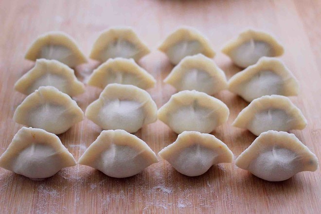 Sea Cucumber Fungus Pork Dumplings recipe