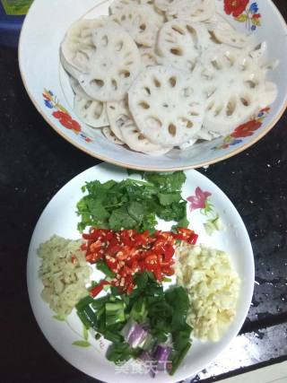 Hot and Sour Lotus Root Slices recipe