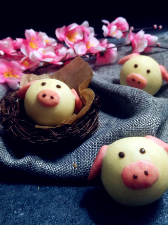 Cute Little Pig Moon Cakes recipe