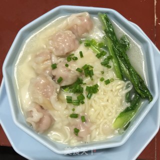 Wonton Noodles in Bisque Soup recipe