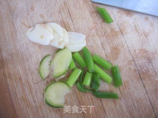 Pan-fried Salmon Cubes recipe