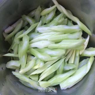 Stir-fried Celery Fungus recipe