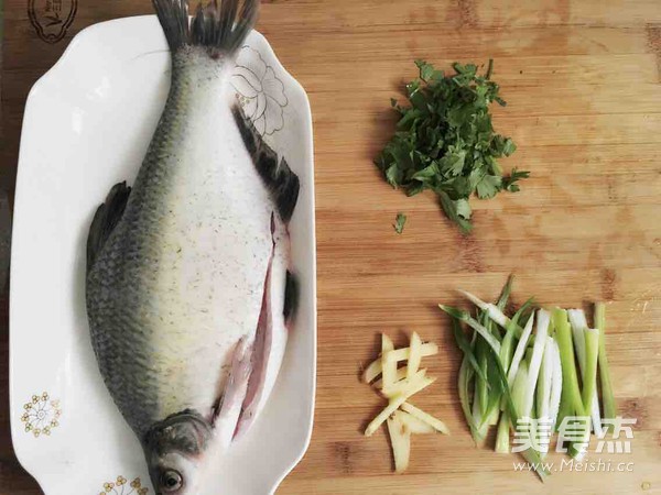 Steamed Wuchang Fish recipe