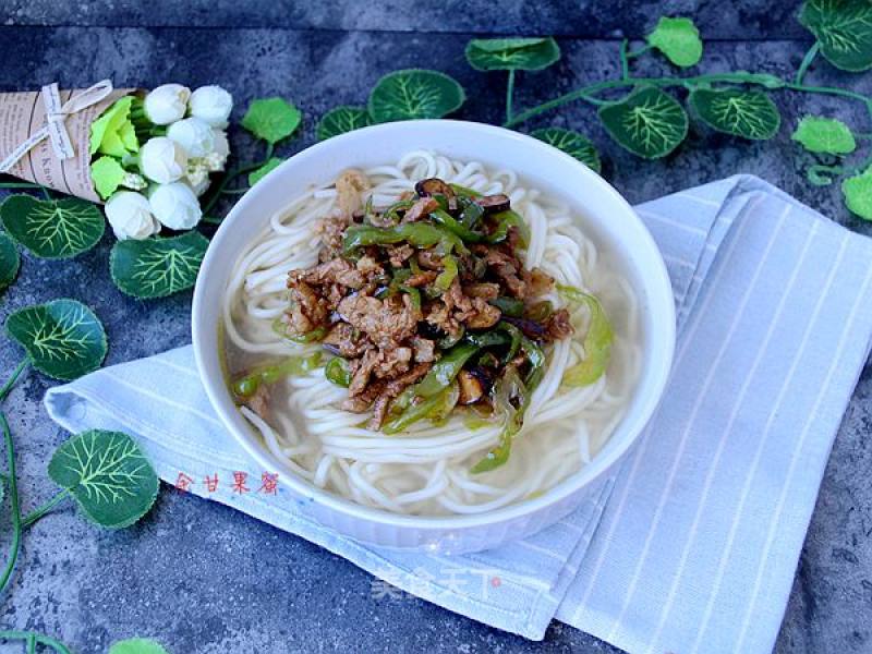 Green Pepper Shredded Pork Noodle recipe