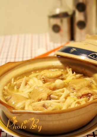 Seafood Mushroom Chicken Wing Claypot recipe