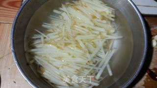 Hot and Sour Potato Shreds recipe