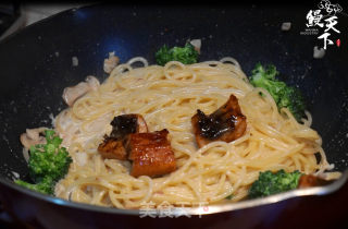 Creamy Eel Pasta recipe