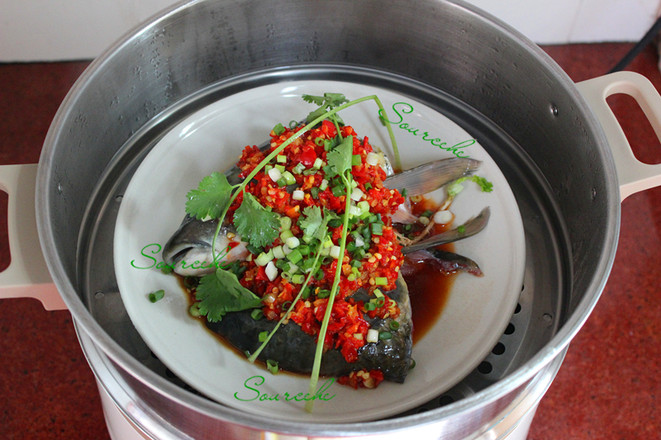 Steamed Fish Head with Chopped Pepper recipe