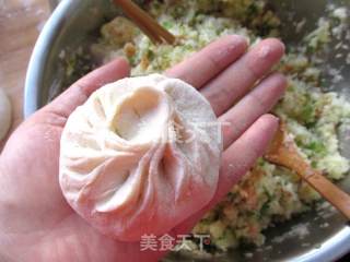 Cabbage Shrimp Veggie Bun recipe