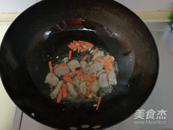 Stir-fried Sea Hare with Leek recipe