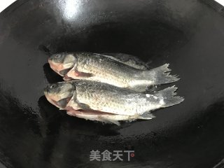 Crucian Carp with Black Bean Sauce recipe