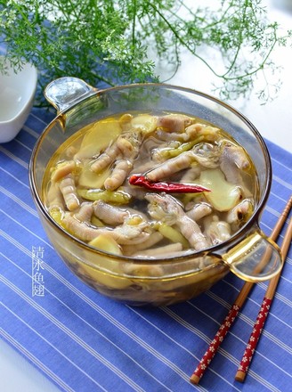 Pickled Pepper Chicken Feet recipe