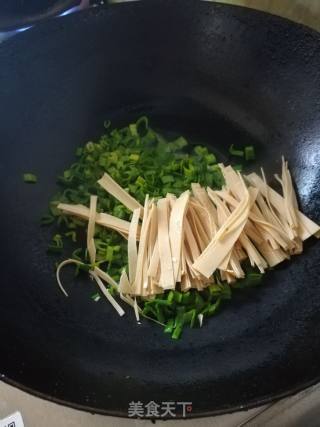 Thousands of Green Garlic Silk recipe