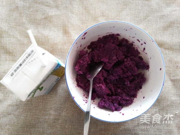 Purple Sweet Potato Flower Bread recipe