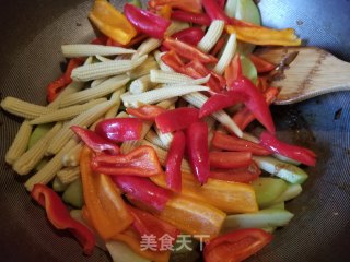 Stir-fried Baby Corn with Chayote in Xo Sauce recipe