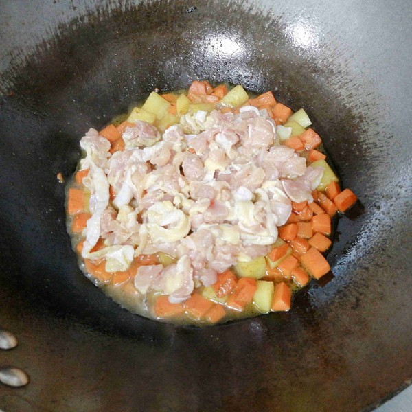 Stir-fried Chicken Drumsticks with Curry Carrots recipe