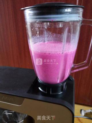 Dragon Fruit Banana Smoothie recipe