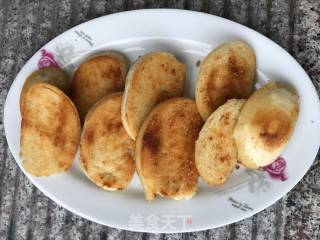 Dry Fried Old Noodle Bun Slices recipe