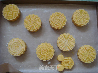 Purple Sweet Potato Mooncake recipe