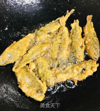 Fried Small Yellow Croaker recipe