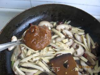 Dried Tofu with Mushroom Sauce recipe