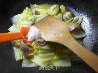 Curry Round Clams and Boiled Cabbage recipe