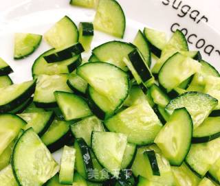 Cucumber and Egg Yolk Rice Noodles recipe