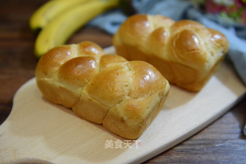 #四session Baking Contest is Love to Eat Festival#banana Braid Toast recipe