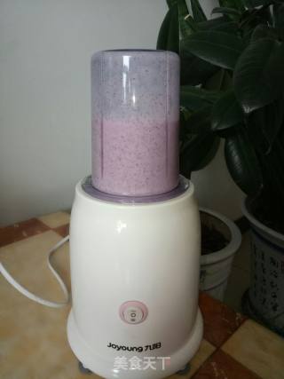 Summer Drink Dragon Fruit Milkshake recipe