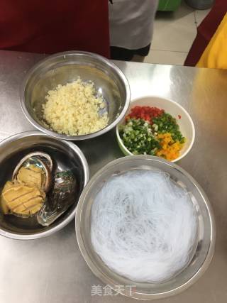 Steamed Abalone with Garlic Vermicelli recipe