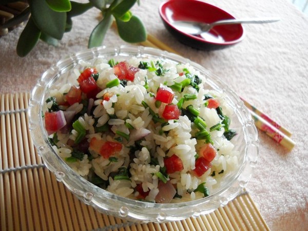 Fried Rice with Young Mugwort Leaves recipe