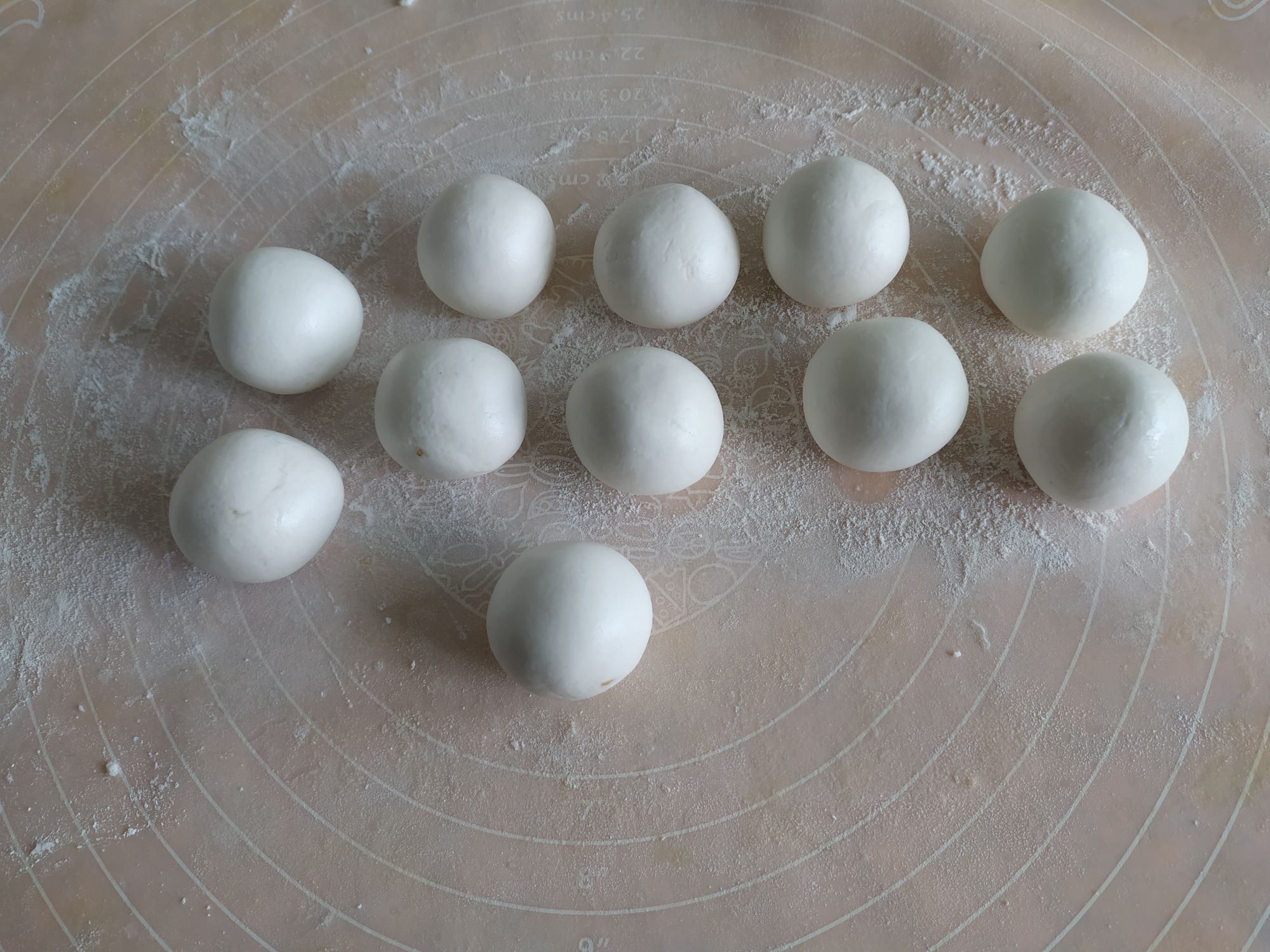 Tangyuan with White Sugar and Sesame Filling recipe