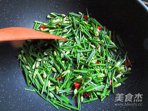 Leek Moss Stir-fried Fragrant and Dried recipe