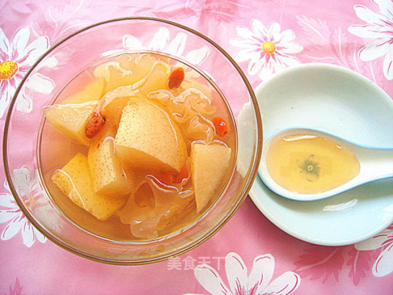 Chuanbei White Fungus Stewed Pear recipe