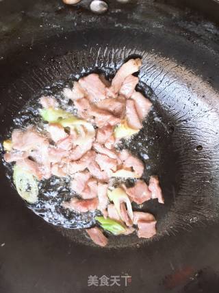 Fried Pork with Beans recipe
