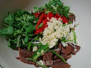 New Year's Dishes Go with Wine-----【beef with Chili Sauce】 recipe