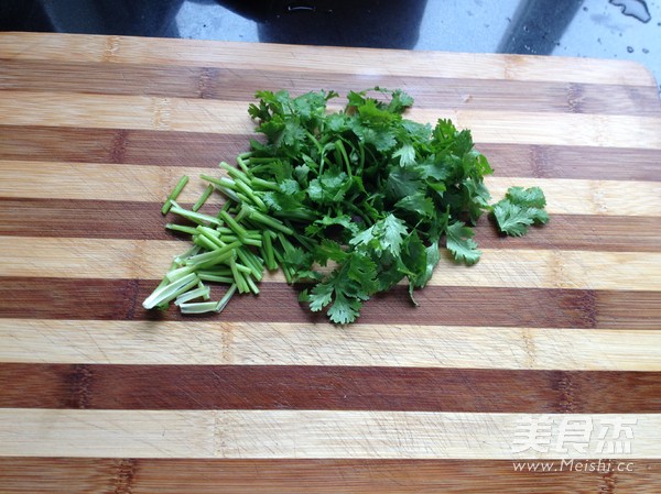 Jellyfish Head Mixed with Coriander recipe