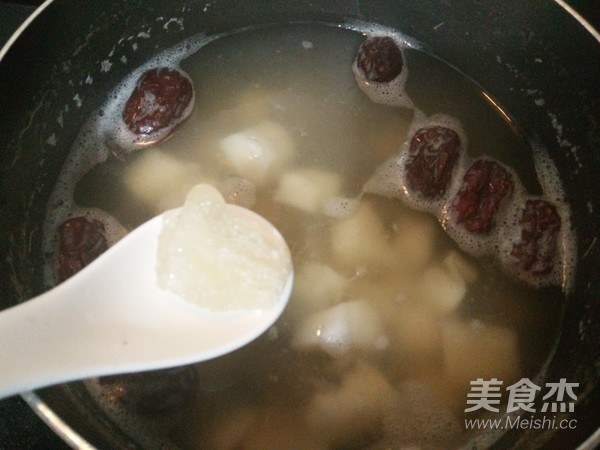 Longan, Yam and Red Date Soup recipe