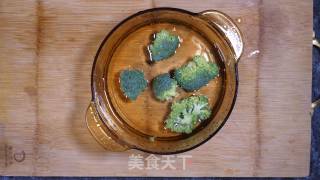 Baby Food Supplement with Nutritious Pureed Broccoli recipe