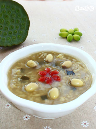Lycium Barbarum Porridge with Lotus Leaf and Lotus Seeds