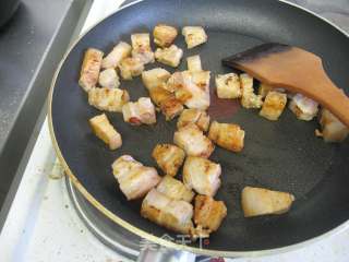 [boiled Pork with Yuba] An Irresistible Meat Dish recipe