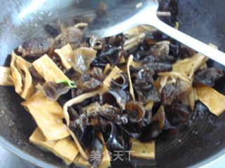 Braised Cured Duck with Bamboo Shoots recipe