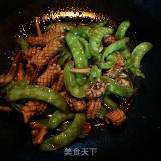 Fried Snow Peas with Squid (how to Soak Dried Squid) recipe