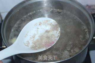 #家常下饭菜# Fungus Carrot Pigeon Soup recipe