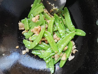 #trust之美# Fried Pork Belly with Snow Peas recipe