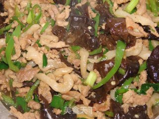 Stir-fried Pork with Fungus recipe