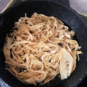 Fried Bamboo Shoot Tip with Bacon recipe